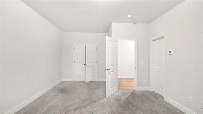 Building Photo - 1274 Ainsworth Alley