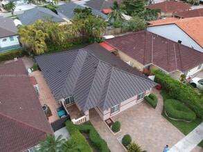 Building Photo - 4939 SW 144th Ave