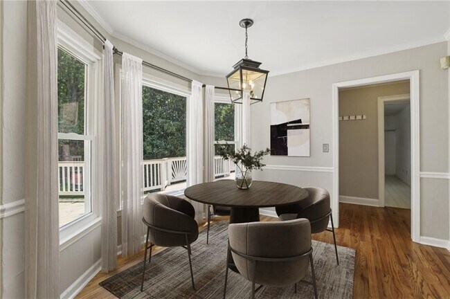 Building Photo - 5653 Trowbridge Dr
