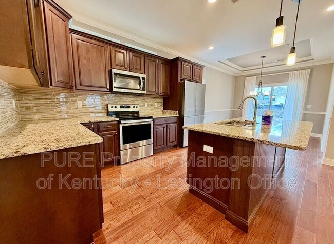 Building Photo - 242 Ikebana Dr