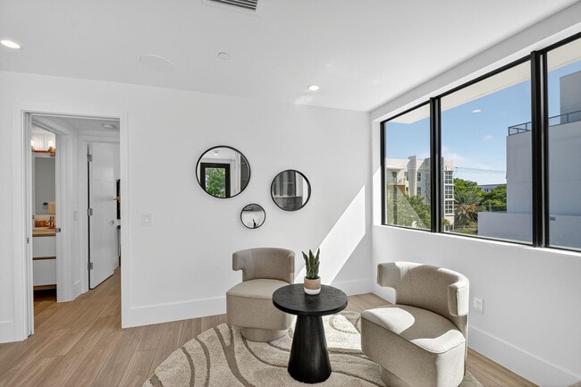 Building Photo - 204 Osceola Park Ln