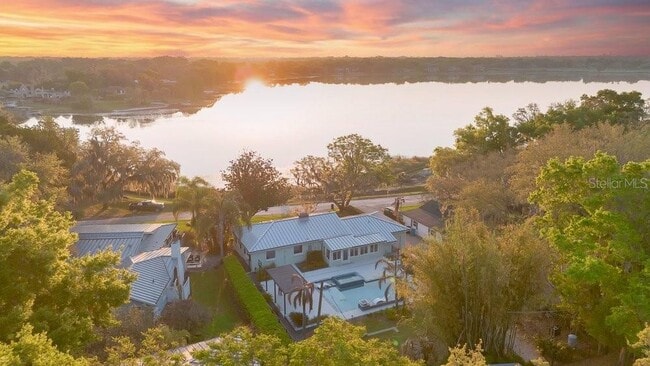 Building Photo - 812 East Blvd