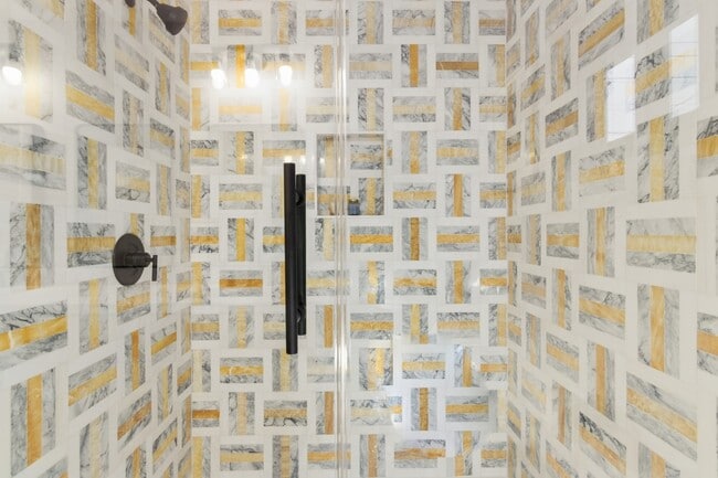 Building Photo - 6115 Lymbar Dr