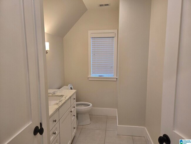 Building Photo - 3723 5th Ave S