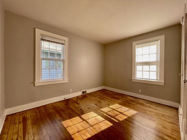 Building Photo - Two Bedroom Home in Muskegon