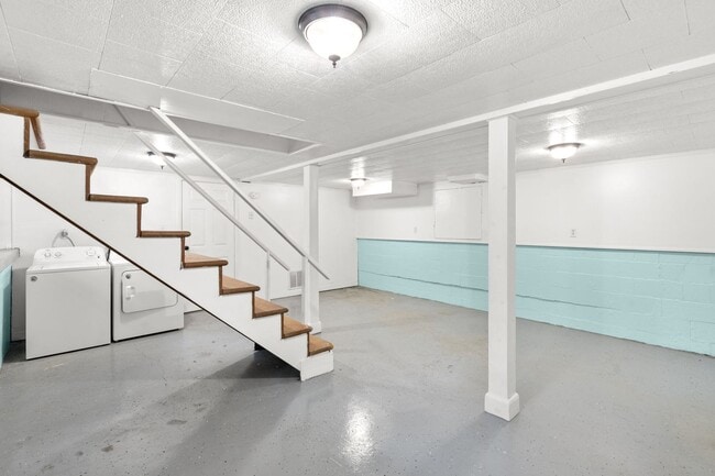 Building Photo - Beautiful home just north of downtown Colu...