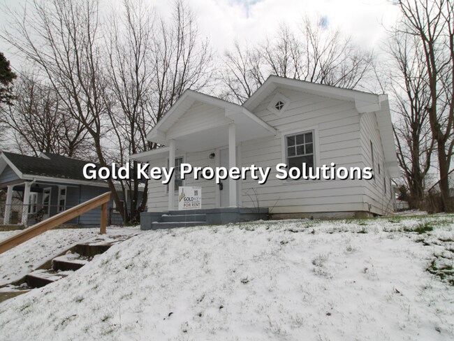 Building Photo - MUNCIE 3 BR 1 BA House with New Appliances and Garage (SECTION 8 APPROVED)