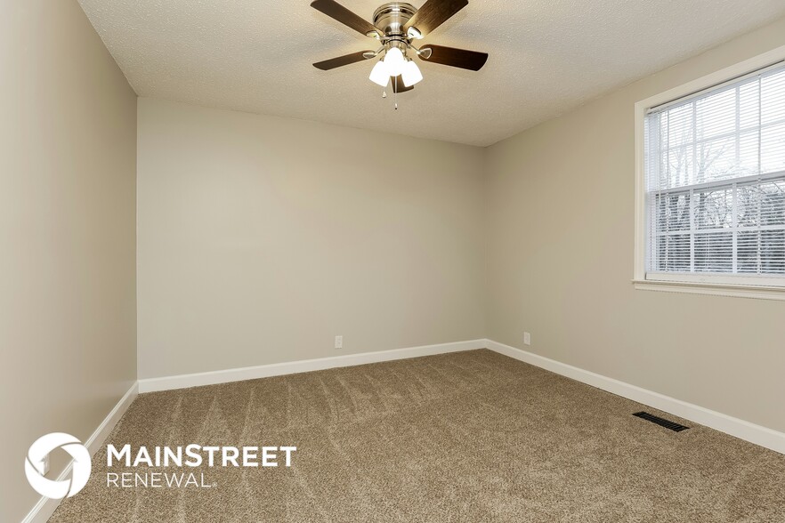 Building Photo - 7901 Chester Rd