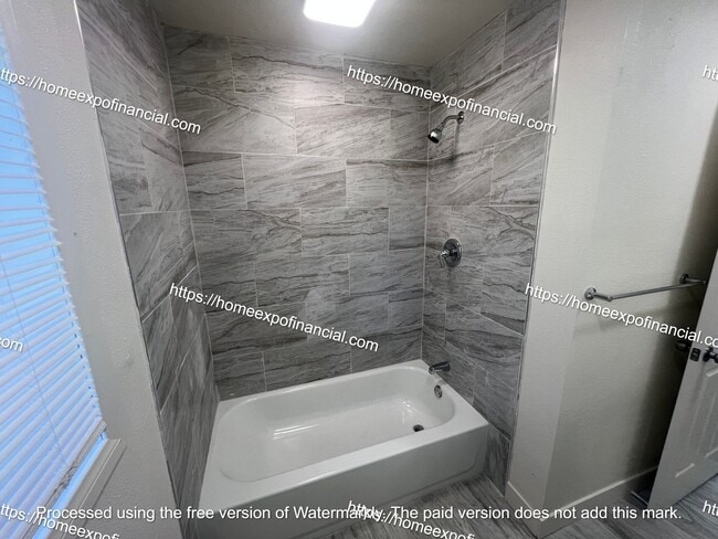 Building Photo - Nice Front House In The City Of San Bernardino