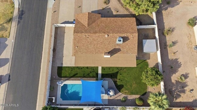 Building Photo - 6101 E Greenway Ln