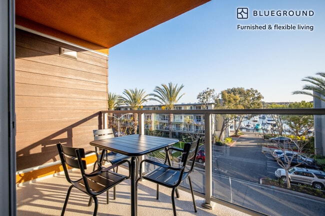 Building Photo - 13955 Tahiti Way