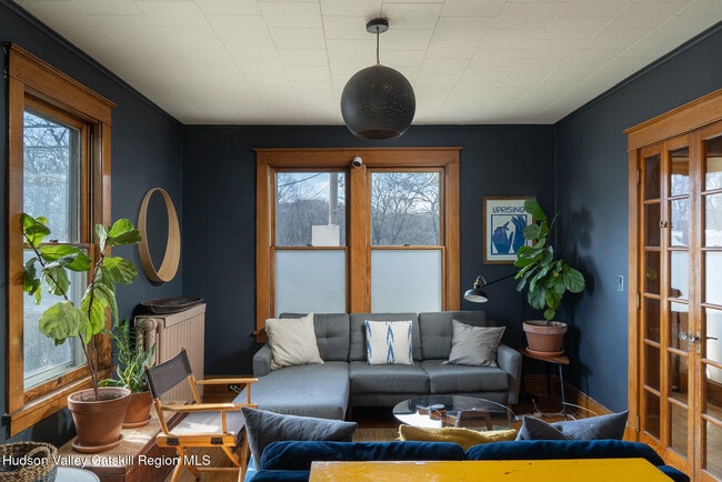 Building Photo - 66 Glenwood Blvd