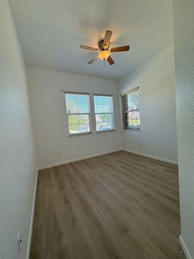 Building Photo - 2638 Breaker Way