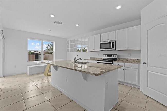 Building Photo - 1264 Cascades Ave