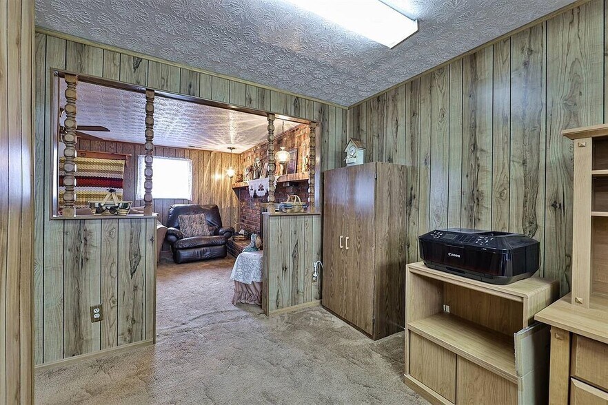Building Photo - 5938 Fairdale Dr