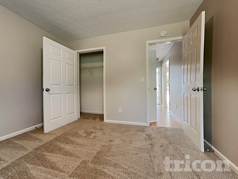 Building Photo - 2570 Harbins Mill Dr