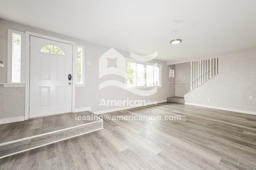 Building Photo - 1346 Beverly Rd