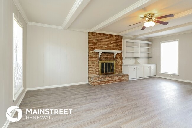 Building Photo - 1707 Corral Dr