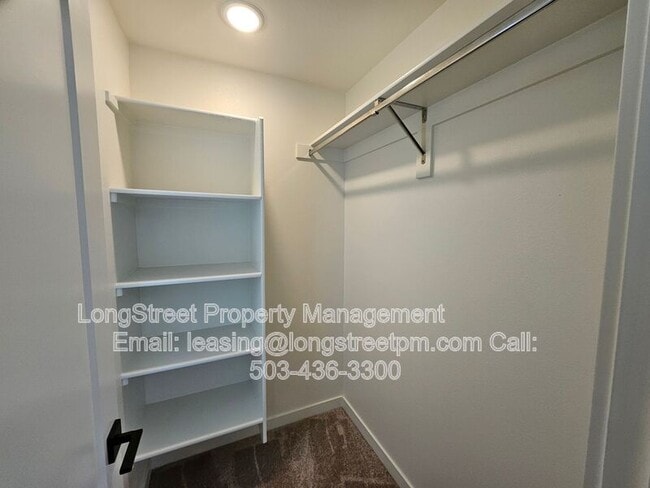 Building Photo - 7480 N Oswego Ave
