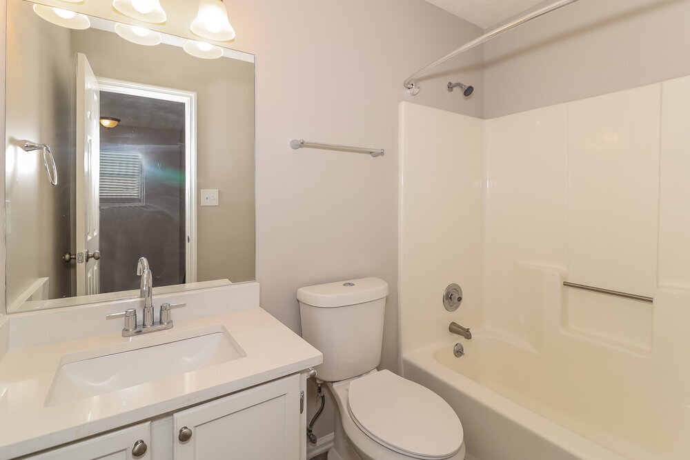 Building Photo - 4022 Paloverde Dr