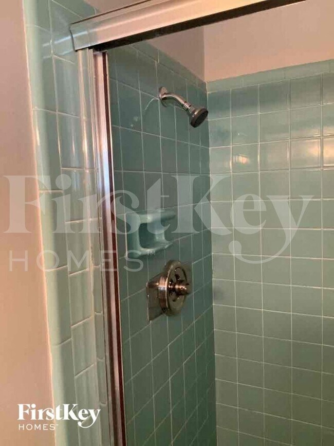 Building Photo - 630 NW 67th Terrace