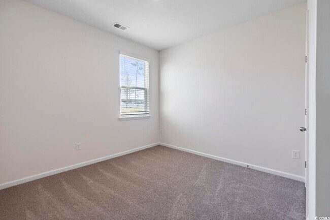 Building Photo - 1833 Castlebay Dr