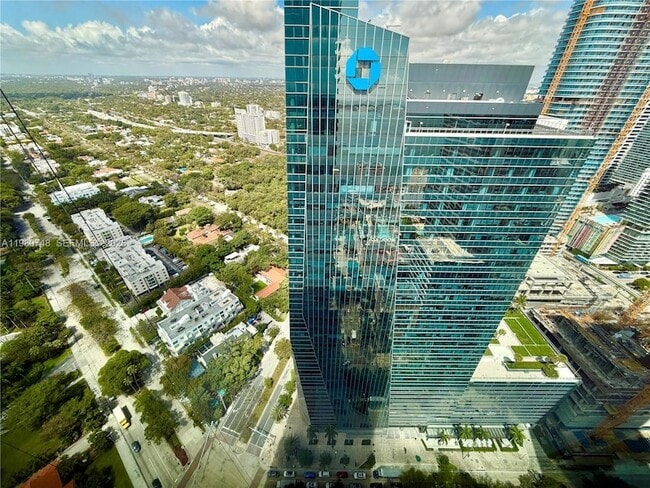 Building Photo - 1451 Brickell Ave