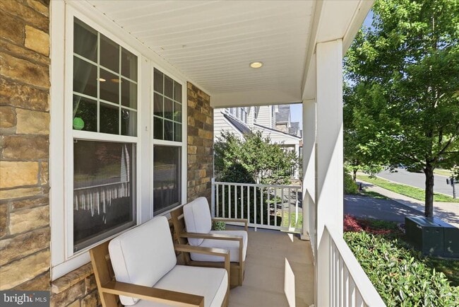 Building Photo - 42522 Stratford Landing Dr