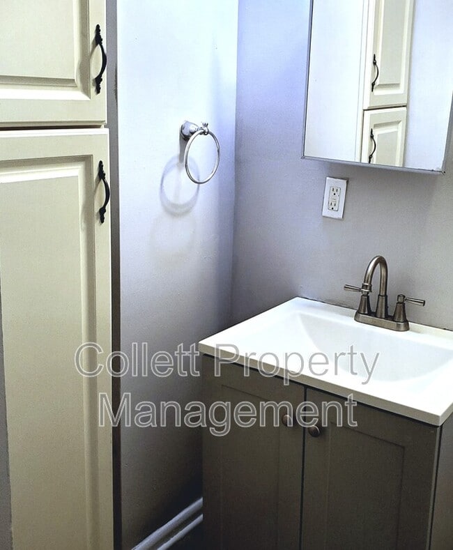 Building Photo - 3539 W 50th St