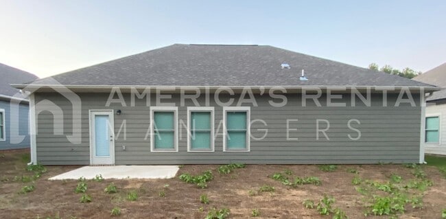 Building Photo - Home for Rent in Clanton, AL!!! View with 48 Hours Notice!