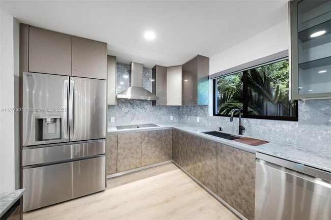 Building Photo - 7401 Miami View Dr