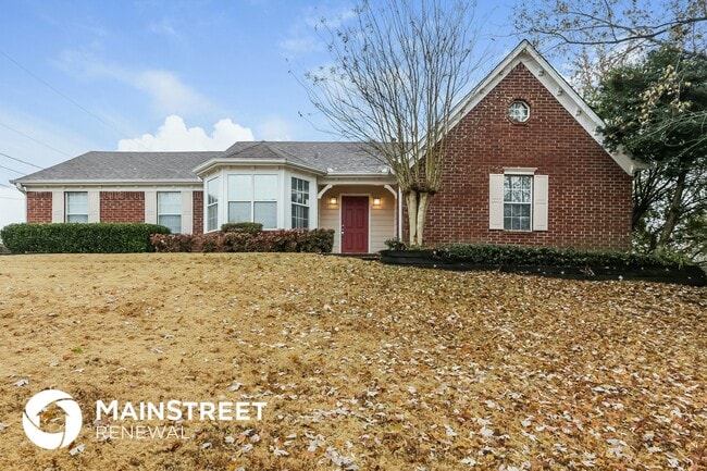 Building Photo - 6659 Ross Manor Dr