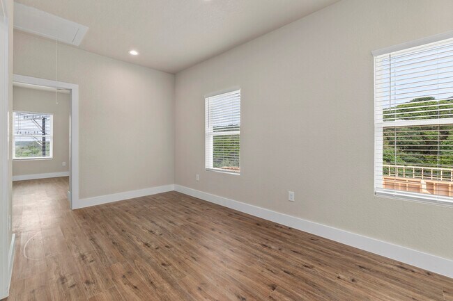 Building Photo - 119 Ave Ventana