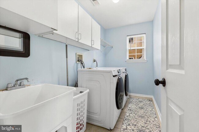 Building Photo - 438 Candlewood Way