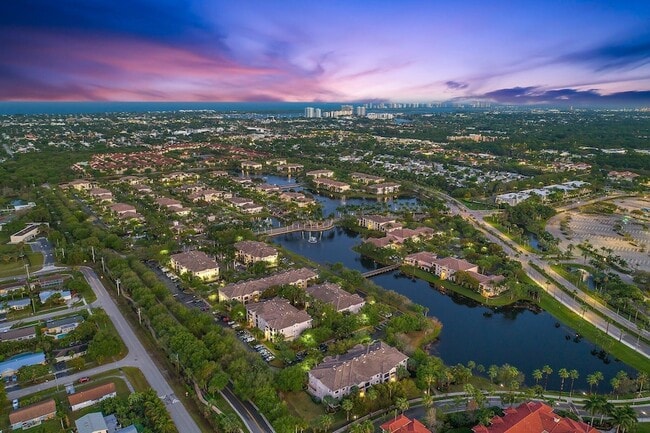 Building Photo - 2807 Veronia Dr