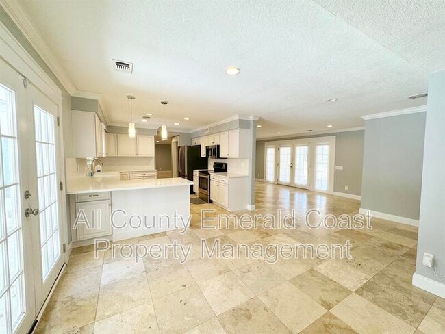 Building Photo - 847 Kell Aire Dr