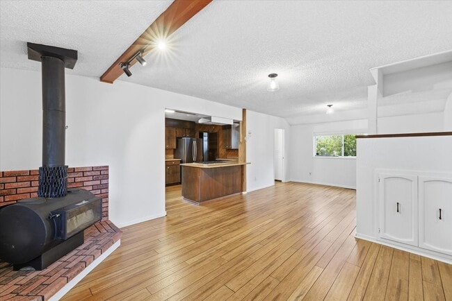 Building Photo - 173 Helman St