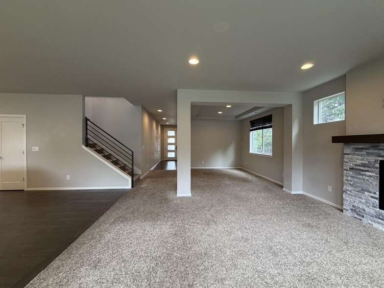 Building Photo - 25517 158th Ave SE