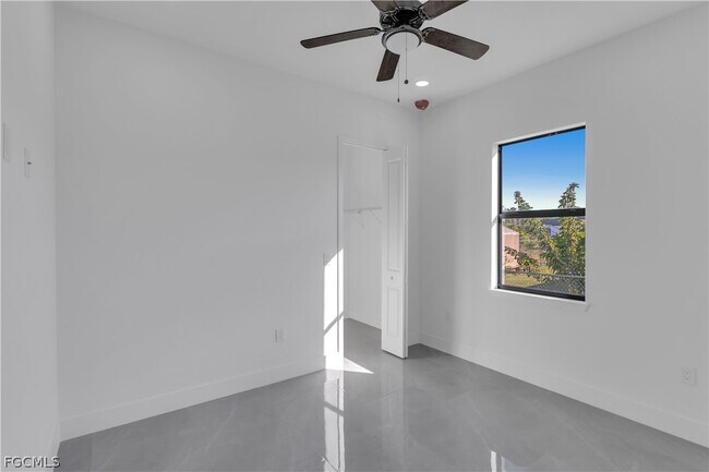 Building Photo - 2619 28th St W