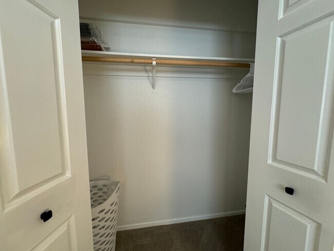 Building Photo - 2 BR Furnished Condo on the Colorado River with Utilities included