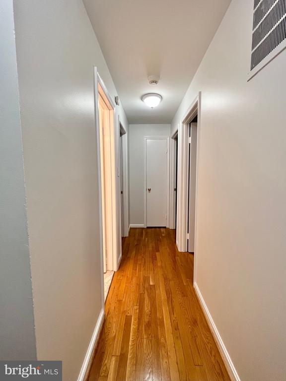 Building Photo - 1556 Bruton Ct