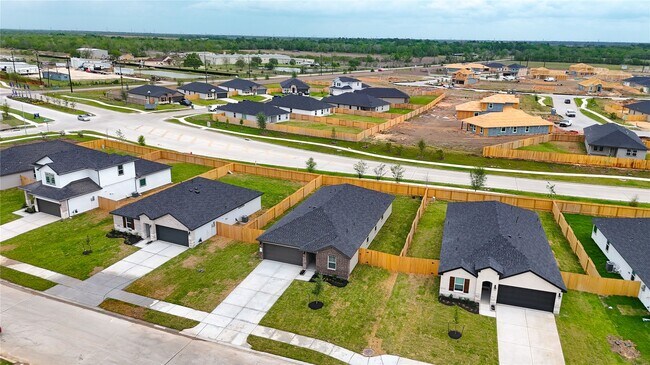 Building Photo - 9027 Rose Water Trl