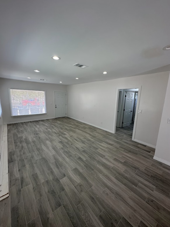 Building Photo - 4064 E 60th St