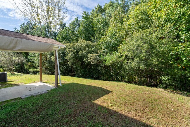 Building Photo - One of a Kind Custom 4 Bedroom, 2.5 Bath Beauty in Durham!