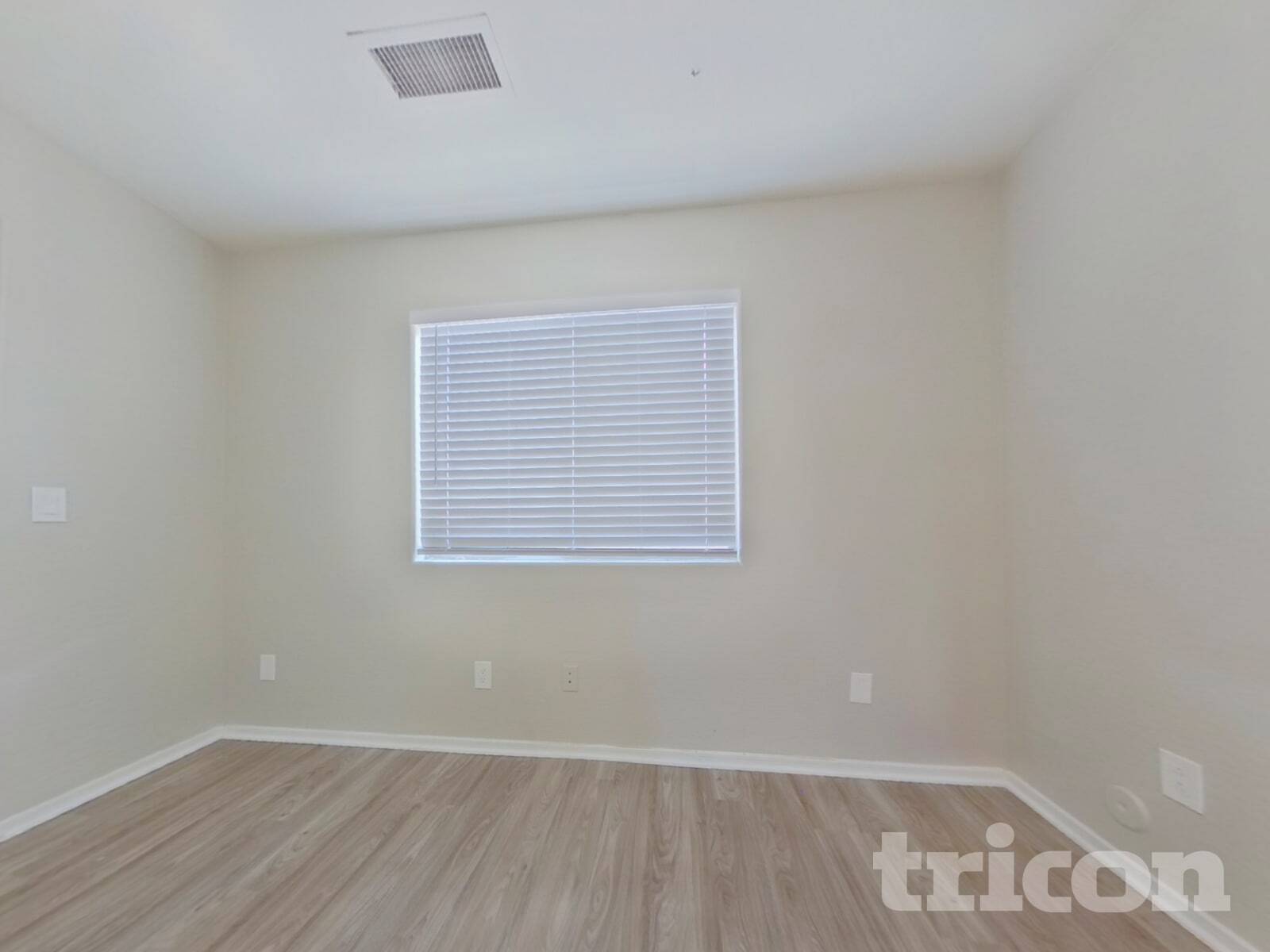 Building Photo - 10791 W Rio Vista Ln