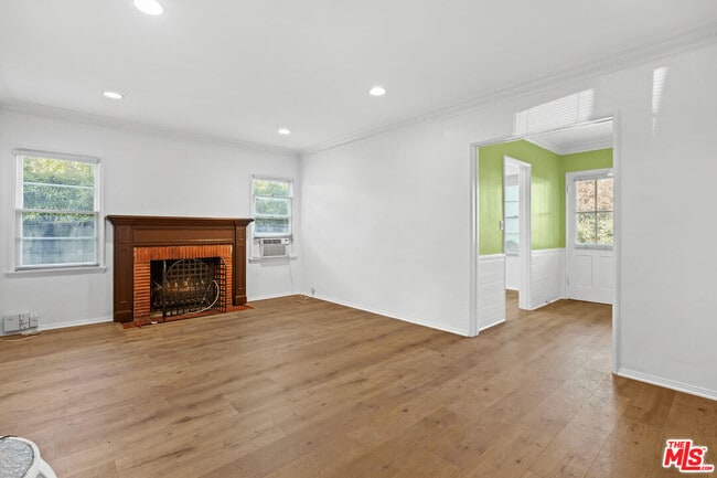 Building Photo - 1411 Maple St