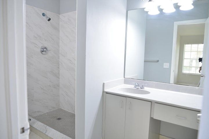 Building Photo - 3344 Alba Cir