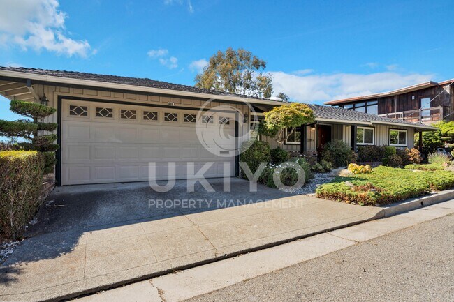 Building Photo - 4081 Oak Hill Rd