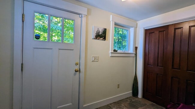 Building Photo - 5 Lower Ladd Hill Rd