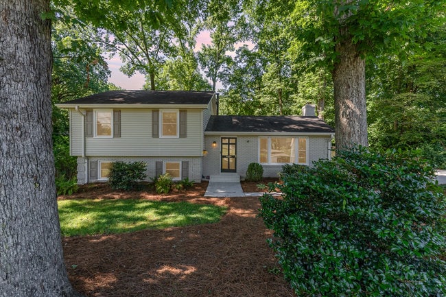 Building Photo - 4014 Sulkirk Rd